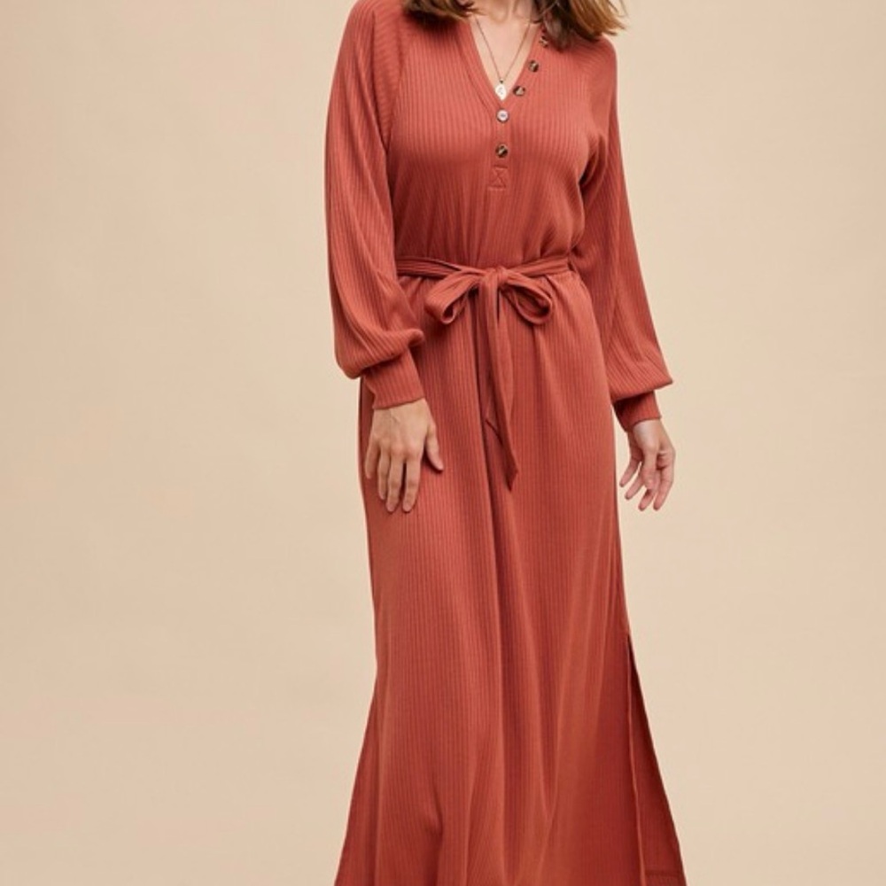Women’s Rust Ribbed Maxi Dress with Tie Waist